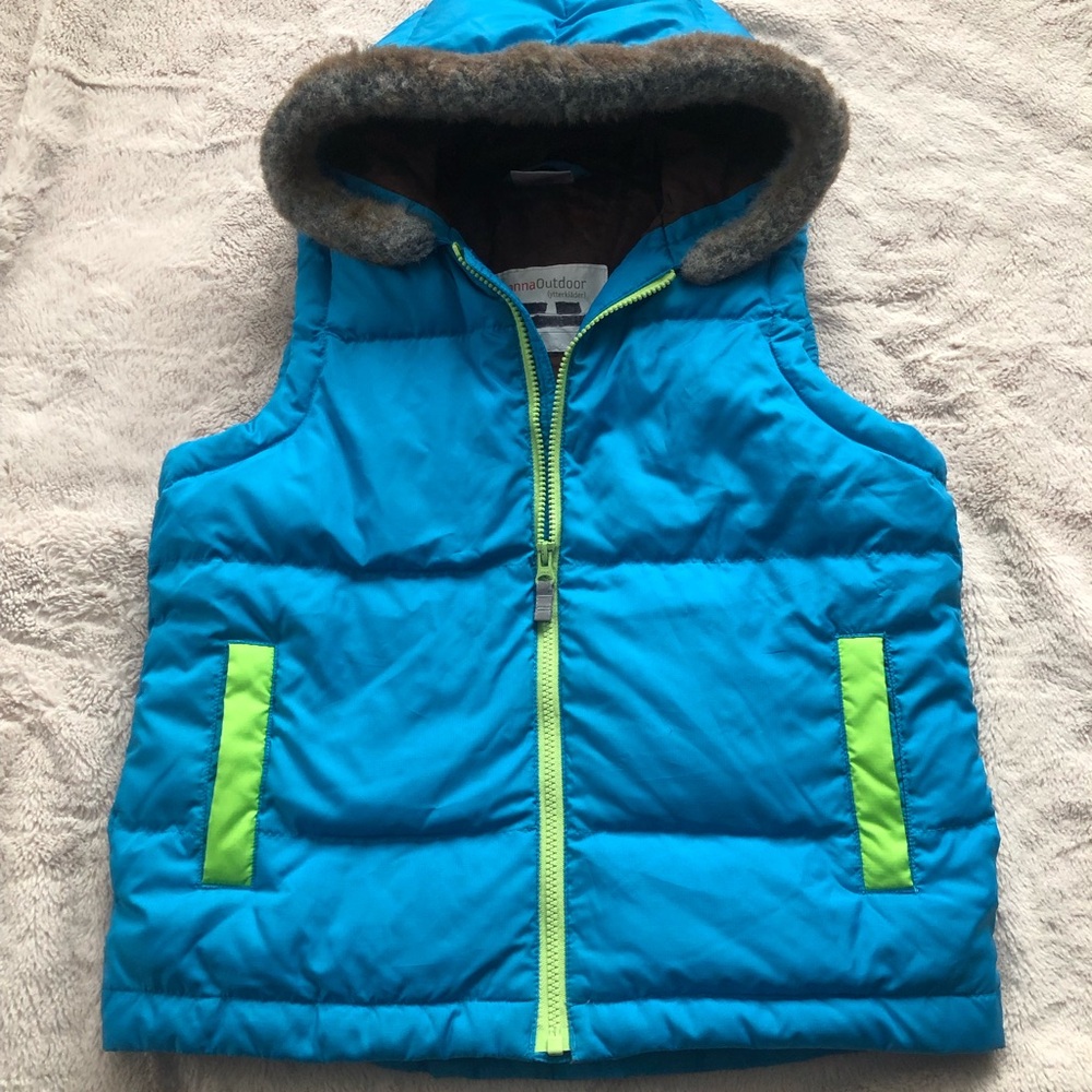 Blue vest